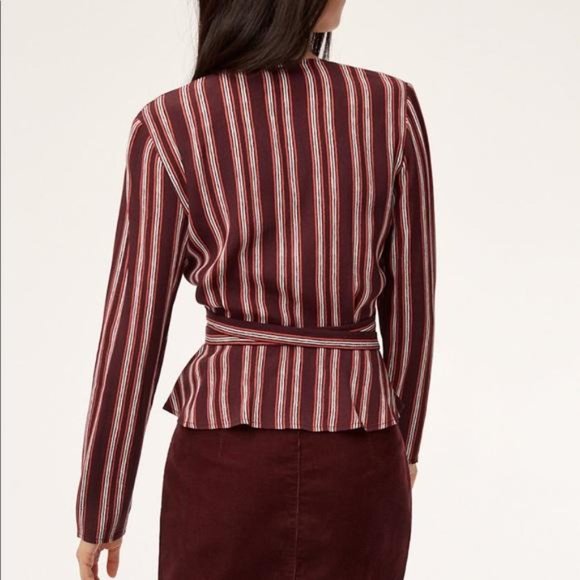 Aritzia, Wilfred Free Wrap Blouse in Berry - Picture 2 of 5